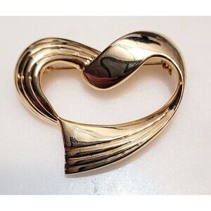 Heart Brooch Gold Tone Signed New View